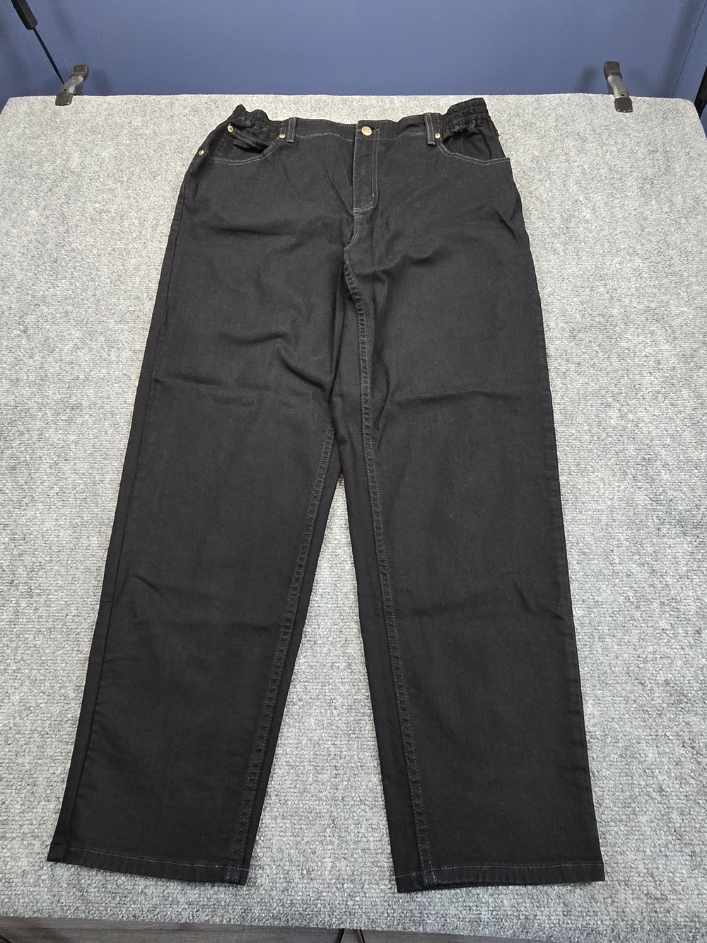 L.L.Bean Comfort Waist Jeans Womens 16 M/T Black Straight Leg Stretch Denim